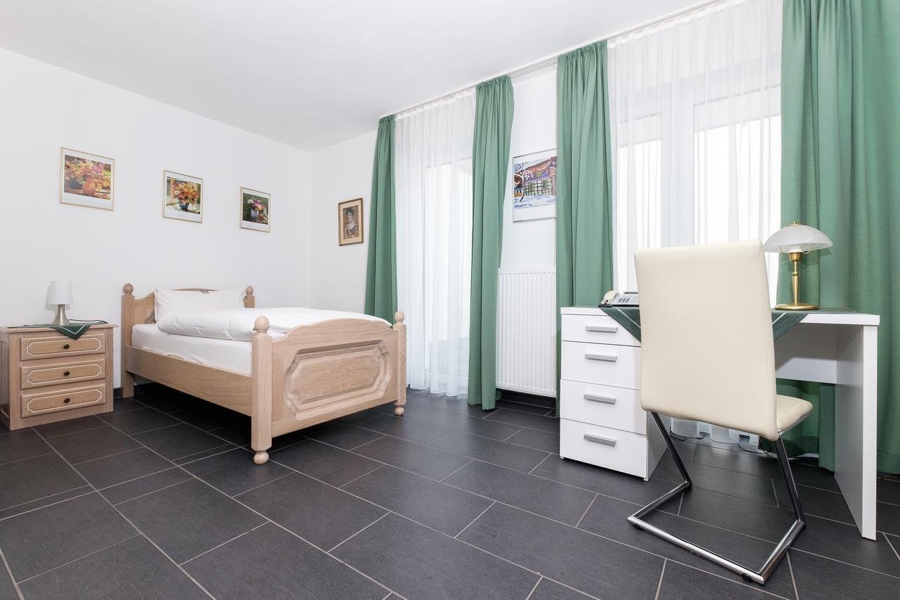 Hotel Garni Jacobs Bonn Esterno foto