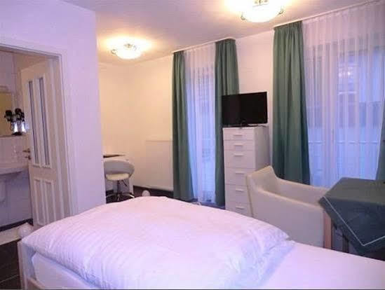 Hotel Garni Jacobs Bonn Esterno foto